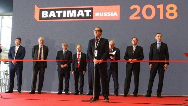 Comienza la participación del azulejo español en Batimat