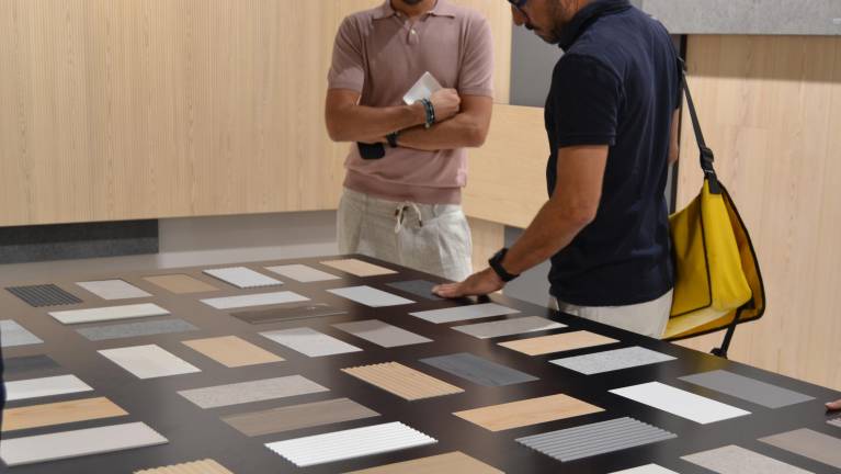 Cersaie 2026 | La colocación cerámica, protagonista del pabellón 19 de la feria de Bolonia