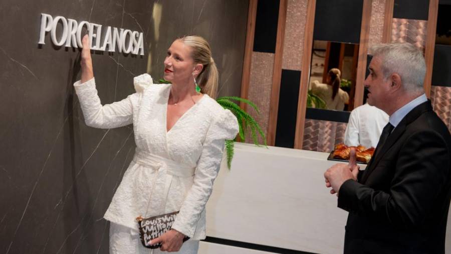 Galería de fotos | Gastronomía, diseño y Anne Igartiburu: así fue la inauguración de la nueva tienda de Porcelanosa en Bilbao